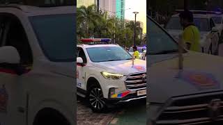 Ambani convoy ka jalwa. Check out the heavy-duty security in Mumbai #Ambani #Security #Mumbai