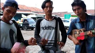 Download Lagu Dasi dan Gincu Versi Pengamen Jalanan Cirebon MP3