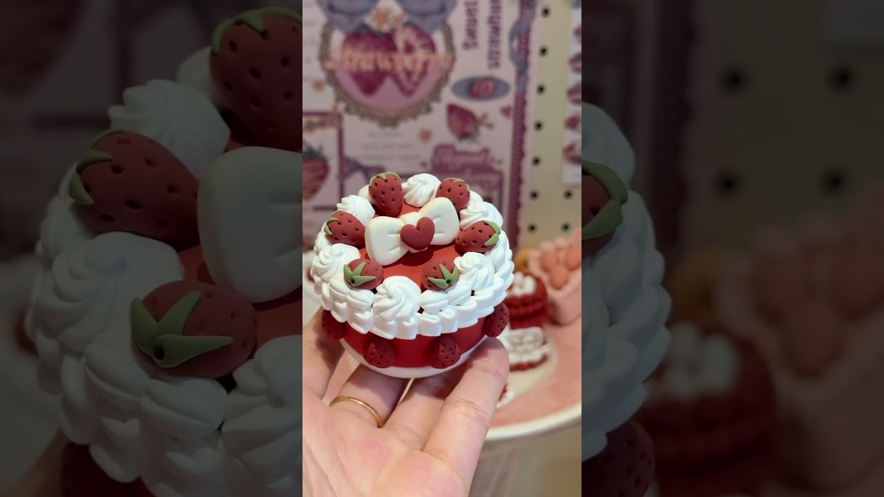 From clay to cuteness—these mini desserts are just as sweet as our Strawberry Cupid! 🍓