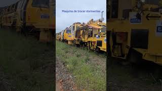 Trem Estranho Socadora E Reguladora