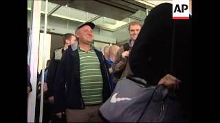 UK football fans arriving for Champions League final screenshot 4