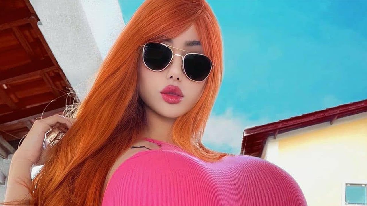 Latest Curvy Model Adriana Alencar | Biography | Wiki | Age | Height