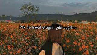 Ne Jupiter Sandığımdan Daha Güzelsin Lyrics