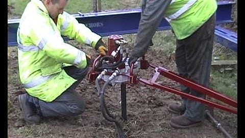 Autoguide 400H Handheld hydraulic anchor driver