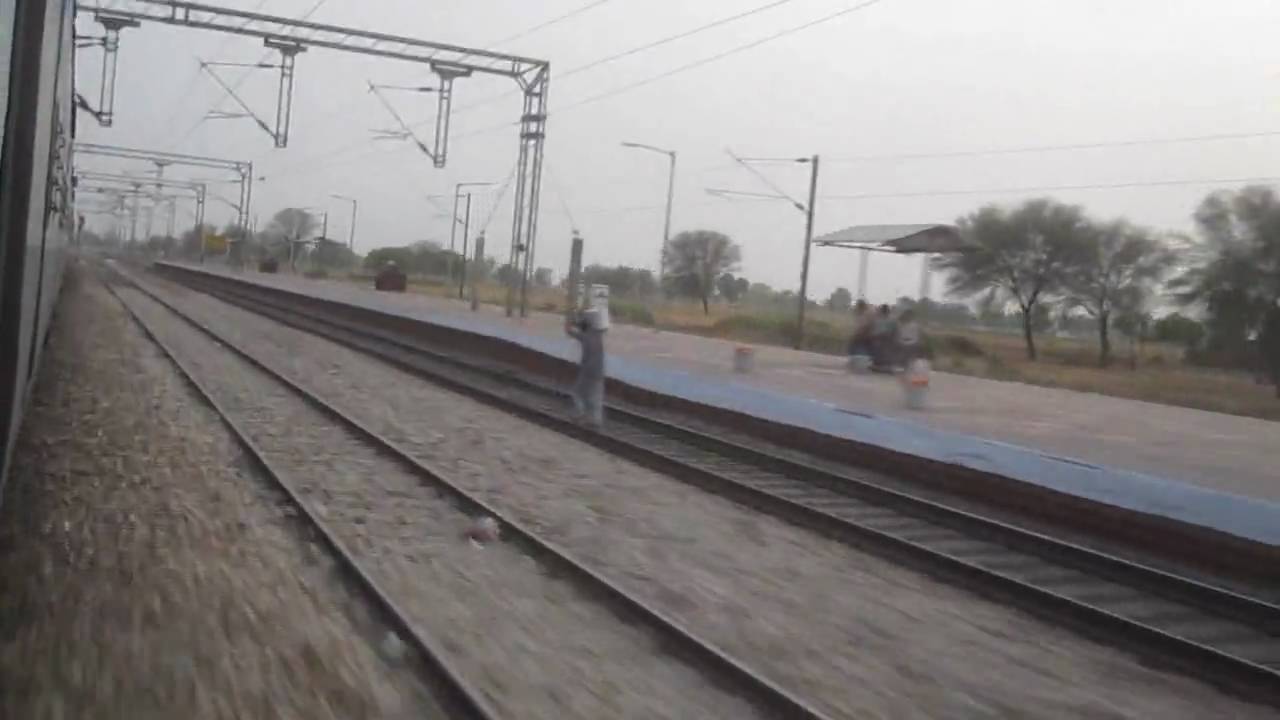 [IRFCA] Videos frm 2484 Amritsar Kochuveli Express!!!!!!! (Part 2)