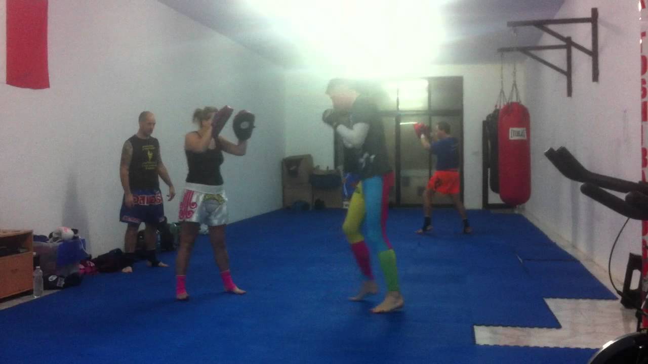 Mittstraining at Malta Thai Boxing YouTube