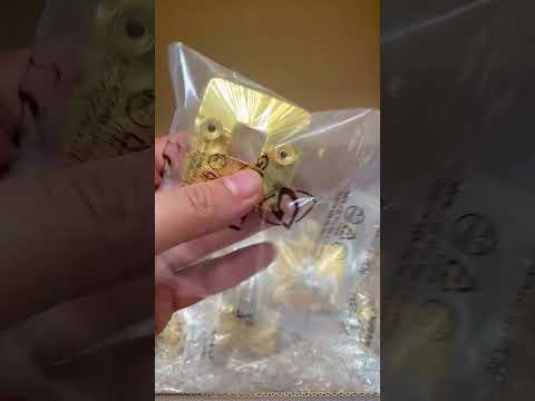 Ручка квадратна сучасна класика DECO GU-W7930 яскраве золото 32мм, видео 1