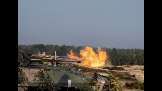 Salwa Dywizjonu Artylerii Samobieżnej 10BKPanc podczas szkolenia poligonowego w Nowej Dębie