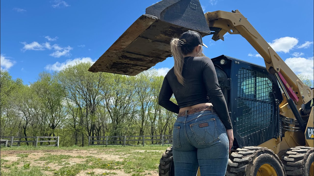 How to Change the Oil on a CAT 242D Skid Steer