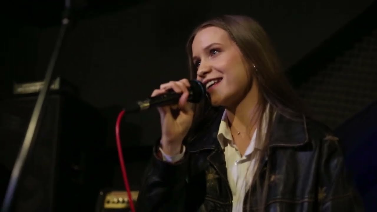 Отмель - Серп и Молот