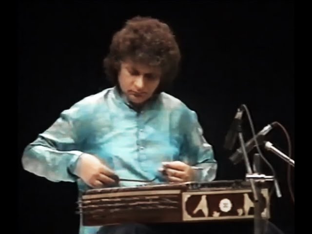 Padma Vibhushan Pandit Shivkumar Sharma - Raga Yaman - Live 1993 class=