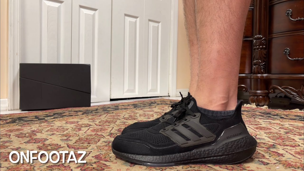 black ultraboost shoes