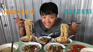 EXTREMELY CHEWY NOODLES! Indonesian BRUNCH Street Food Tour in Jakarta Indonesia