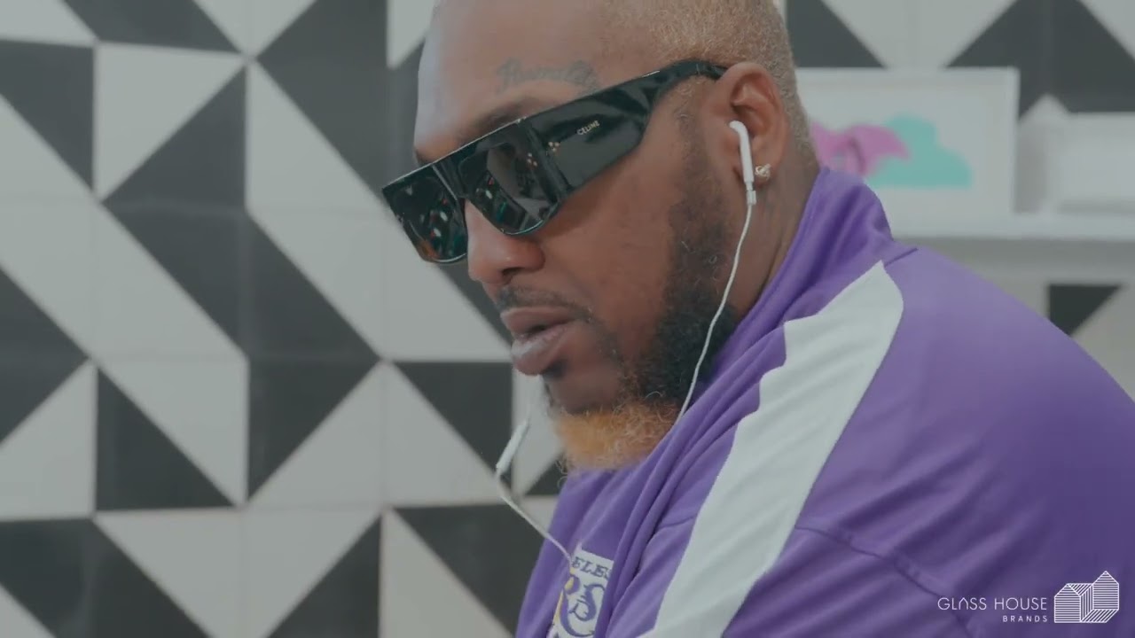 Marijuana & Melodies feat. Legendary DJ Broadway