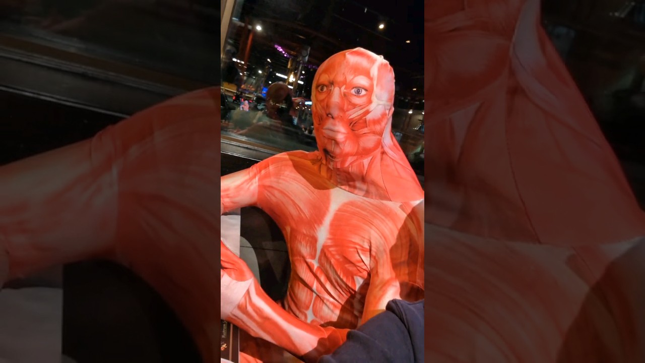 "let's go to dinner in costume" they said🧍🏼(ft. @LelegacyCrafting) #aot #attackontitan #eren