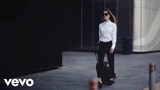 Jola Recchioni - No Commitment No Show (Official Music Video)