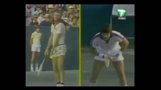 Borg Vs Connors - 79 Boca Raton Final (highlights)
February 11, 1979. Bjorn Borg wins his third consecutive Pepsi Grand Slam final versus arch-rival Jimmy Connors in Boca Raton, Florida. Lots of great rallies in the match. Old Times They Are Not Forgotten... Borg Vs Connors - 79 Boca Raton Final (highlights)