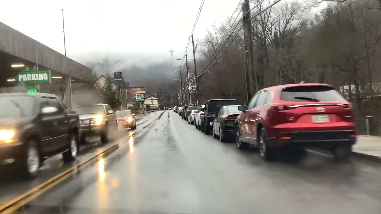 Drivethru in Gatlinburg, Vacation Destination YouTube