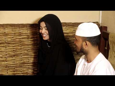 مطعم هاي زنغنا للاقاشى الراعي الرسمي لبازار جلابية وتوب السودان مصر علي الهادي