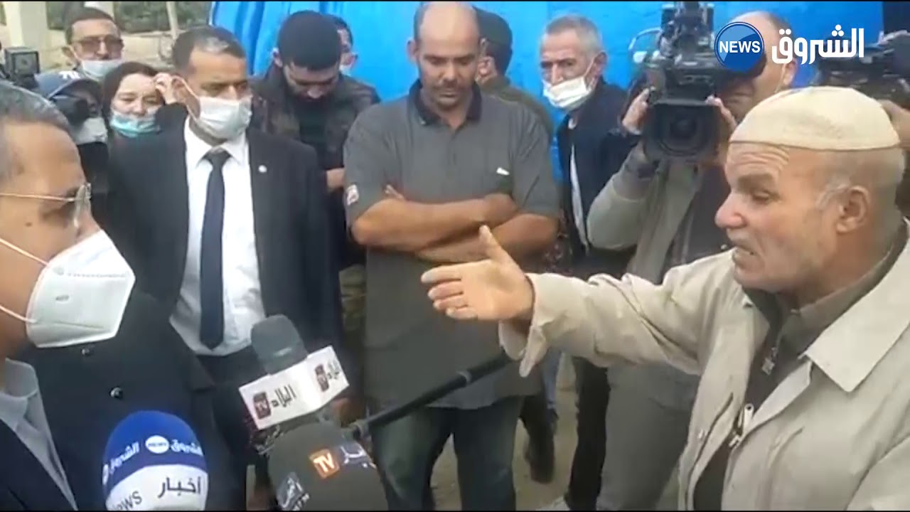 #مؤثر_جدا .. والد أحد المتوفين في حرائق تيبازة يبكي بحرقة في لقاءه مع الوزير الأول.. وجراد يعزيه