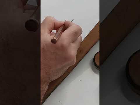 ورشة الخطاط حبيب رمضانپور بخط النستعليق مهرجان الفنون الإسلامية بالشارقة 2025