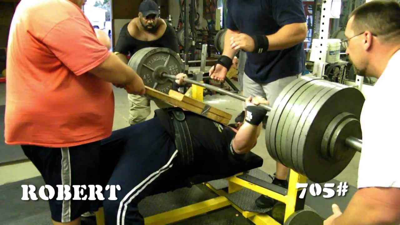 THE HOG PIT GYM BENCH NIGHT 5/19/2011 YouTube