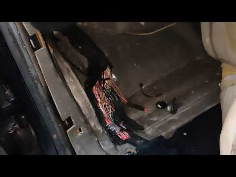 Porsche Cayenne S 955 - Checking roof drains part1 - YouTube