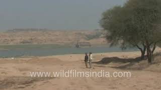 Chambal River Expedition : driving the ravines and badlands of the Bhind-Morena dacoit belt