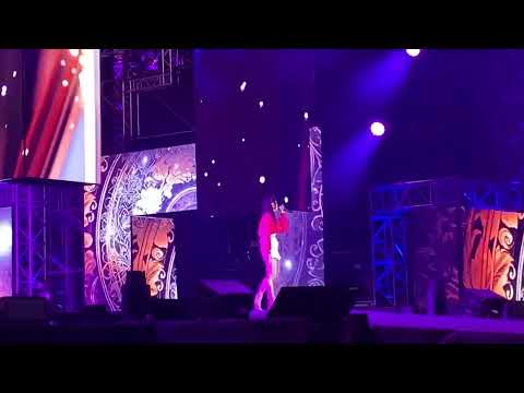 2023 夢時代跨年煙火演唱會～Julia吳卓源p1