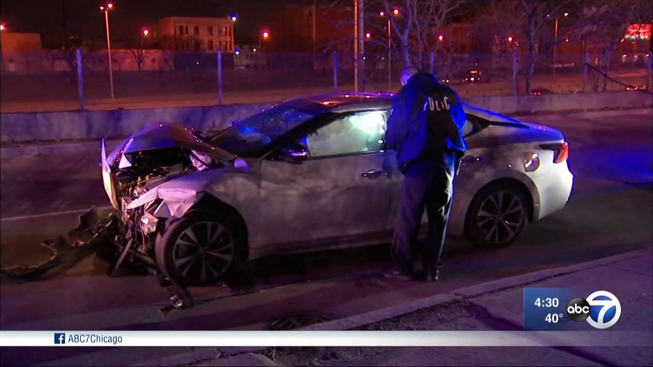 Carjacking suspects arrested after chase in stolen car - YouTube