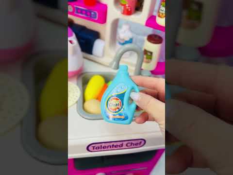 Дитяча велика ігрова інтерактивна кухня зі звуком та світлом 113 деталі, видео 1