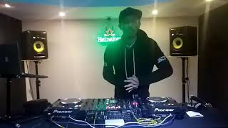 BAYU BELENK  Sebelum tampil di Witz Club Padang Promo Studio RCM DJ School