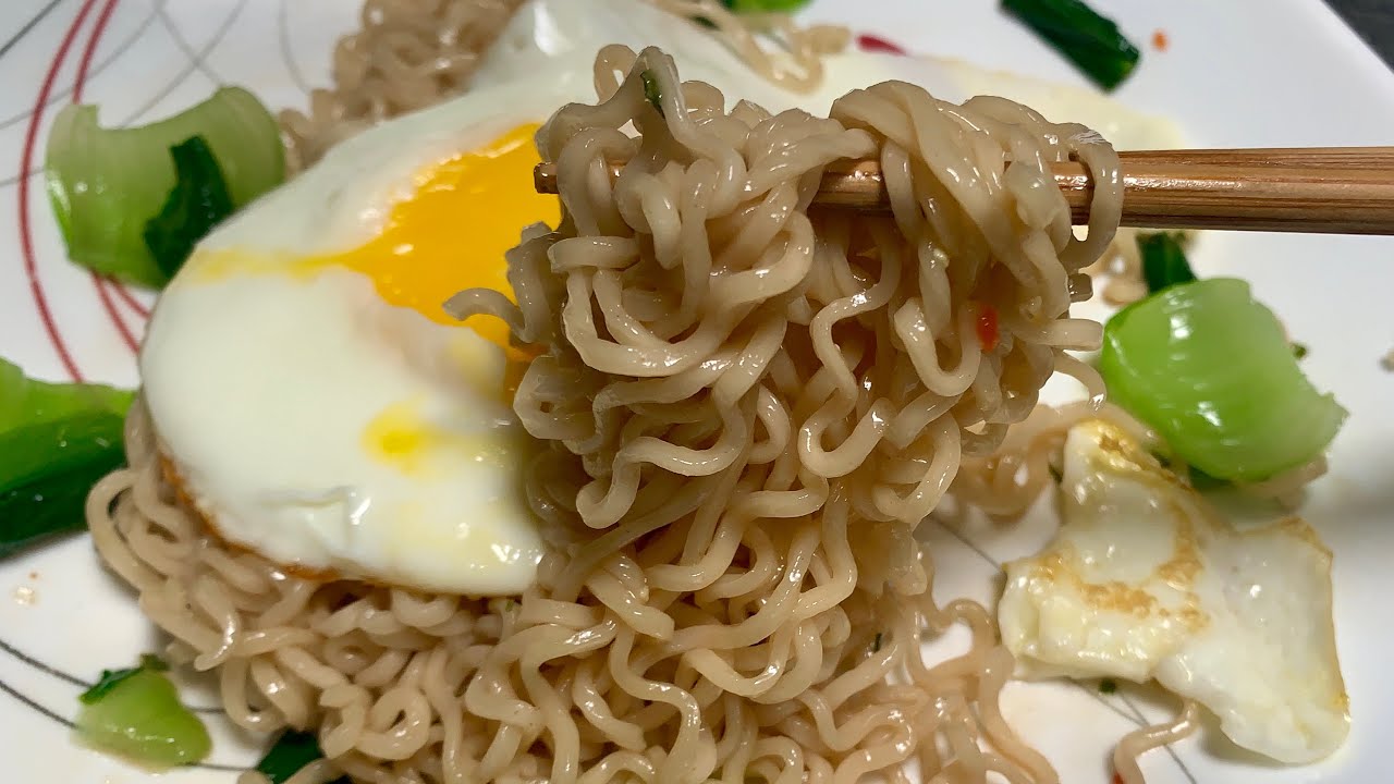 How to make instant ramen noodles PANCIT CANTON Chowmein YouTube