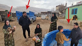 Deoora Channel Man Supports a Poor Nomadic Woman | A Step Toward a Better Life