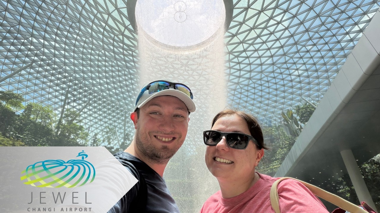 Jewel Changi Airport 🇸🇬 Skywalk, Lounge & Getting There | Travel Day Home