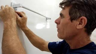 Instalando Essórios Em Banheiro