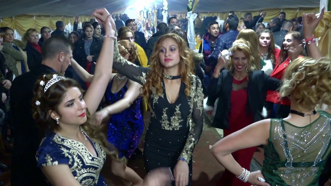 Nunta la Ghidici  Gabryel  si  Sofia 2018  F. Mitroi iti fac poftele