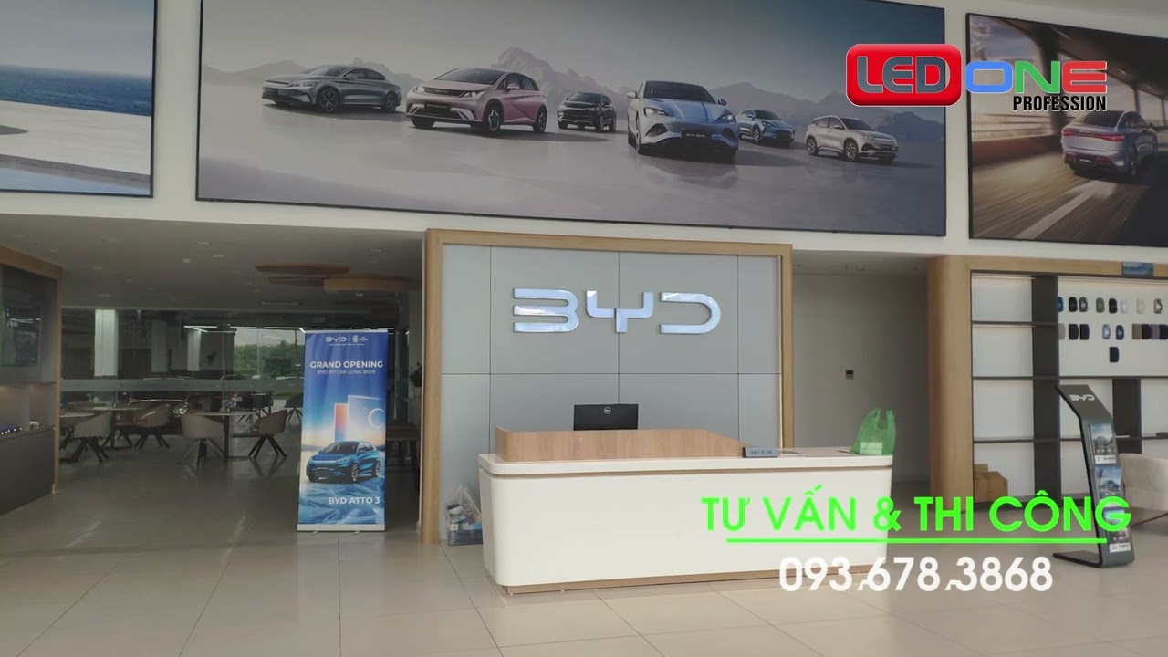 Showroom BYD Hà Nội | Ledone lắp đặt gói thầu dự án màn hình LED P1.5-P1.8 dẻo cong đồng bộ ThinkSTV 3 YouTube player