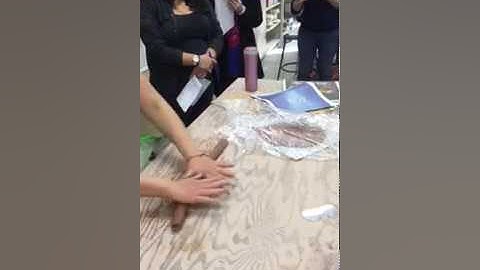 1. Jenchi Wu: handbuilding coil pot #1