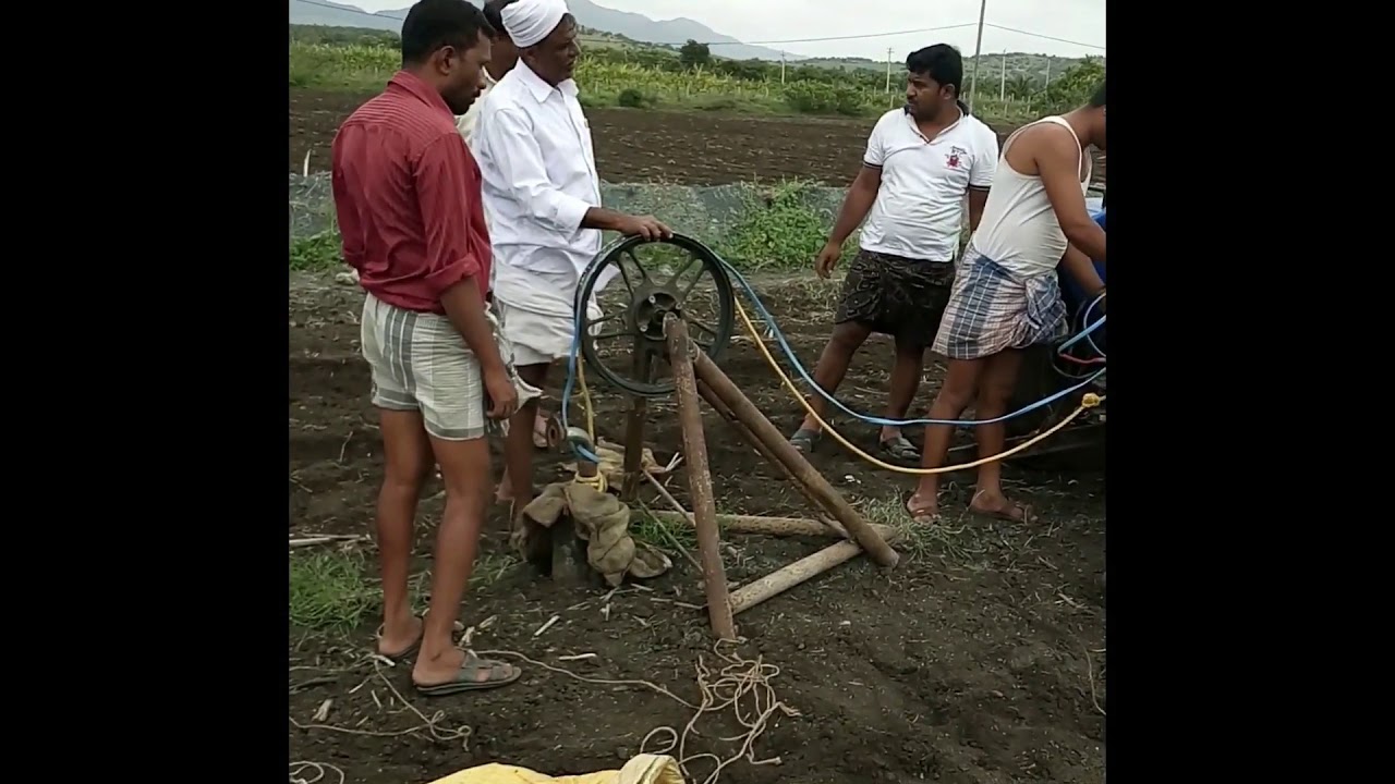 Borwell roll pipe lifting tractor implement