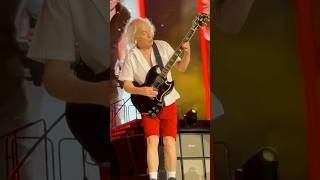 Angus Young Rips AC/DC Favorites in Nashville!  #guitar #guitarsolo #guitarist #acdc