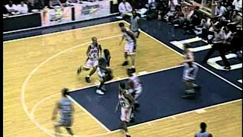 Wallace and Stackhouse - Onslaught of 8 Dunks at D...