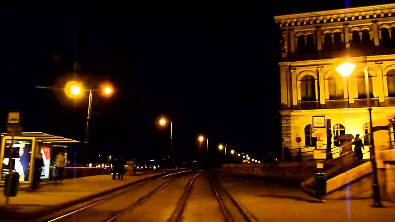 2-es villamos (Közvágóhíd-Kossuth Lajos tér-Közvágóhíd)