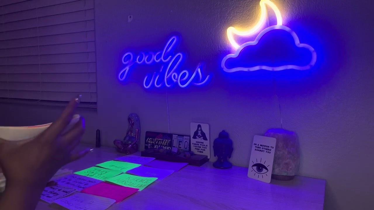 Этот человек совершает ужасные вещи — он стоит за всем этим.