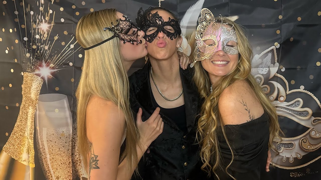 NEW YEARS EVE PARTY!