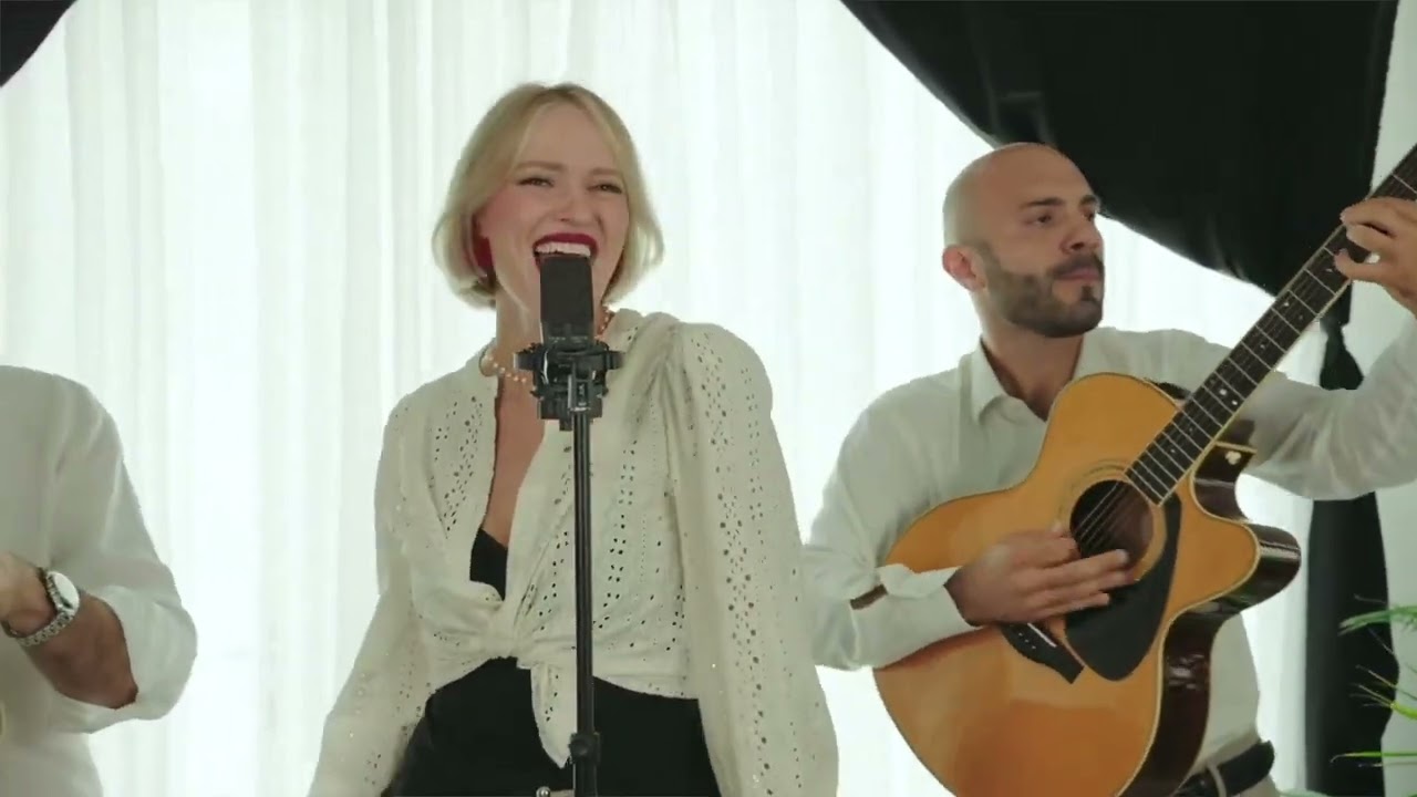 Italian Wedding Band in Tuscany - Blossom Trio