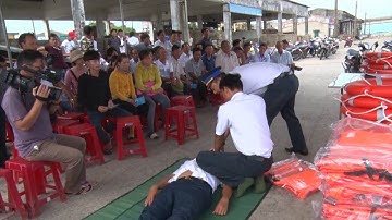 Tin Tức 24h Mới Nhất  : Bộ Tư lệnh Cảnh sát biển vùng 2 hướng dẫn kỹ năng cứu nạn cho ngư dân