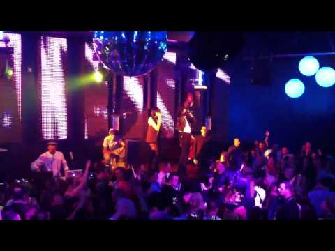 Nina Sky D-clic Luxury club