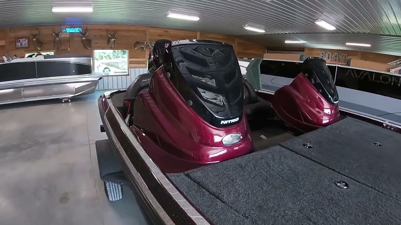 Used Nitro Z17 from 154 Marine at Mark Twain Lake