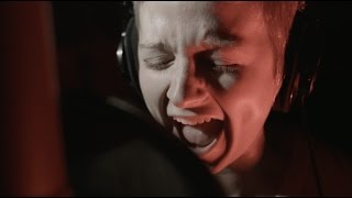 Foxx Bodies share a new tune "Bad Kid" in live studio session